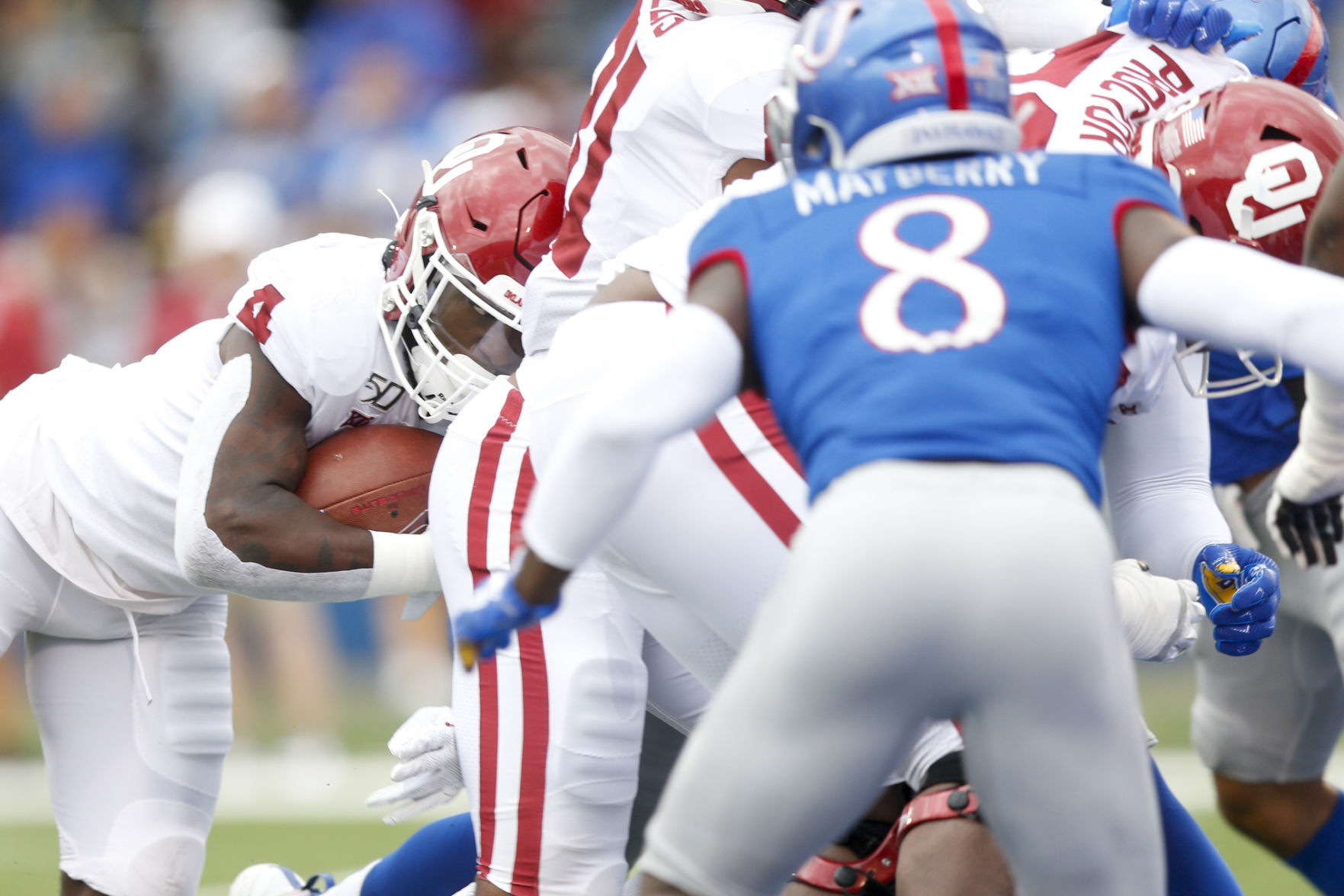 Oklahoma Sooners vs Kansas Jayhawks